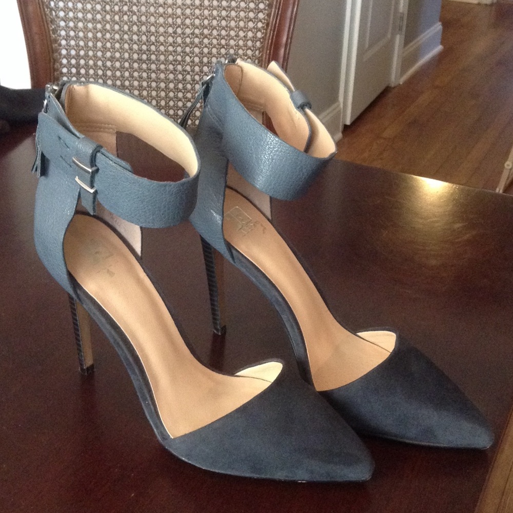 Joes Jeans Blue Leather and Suede Pumps